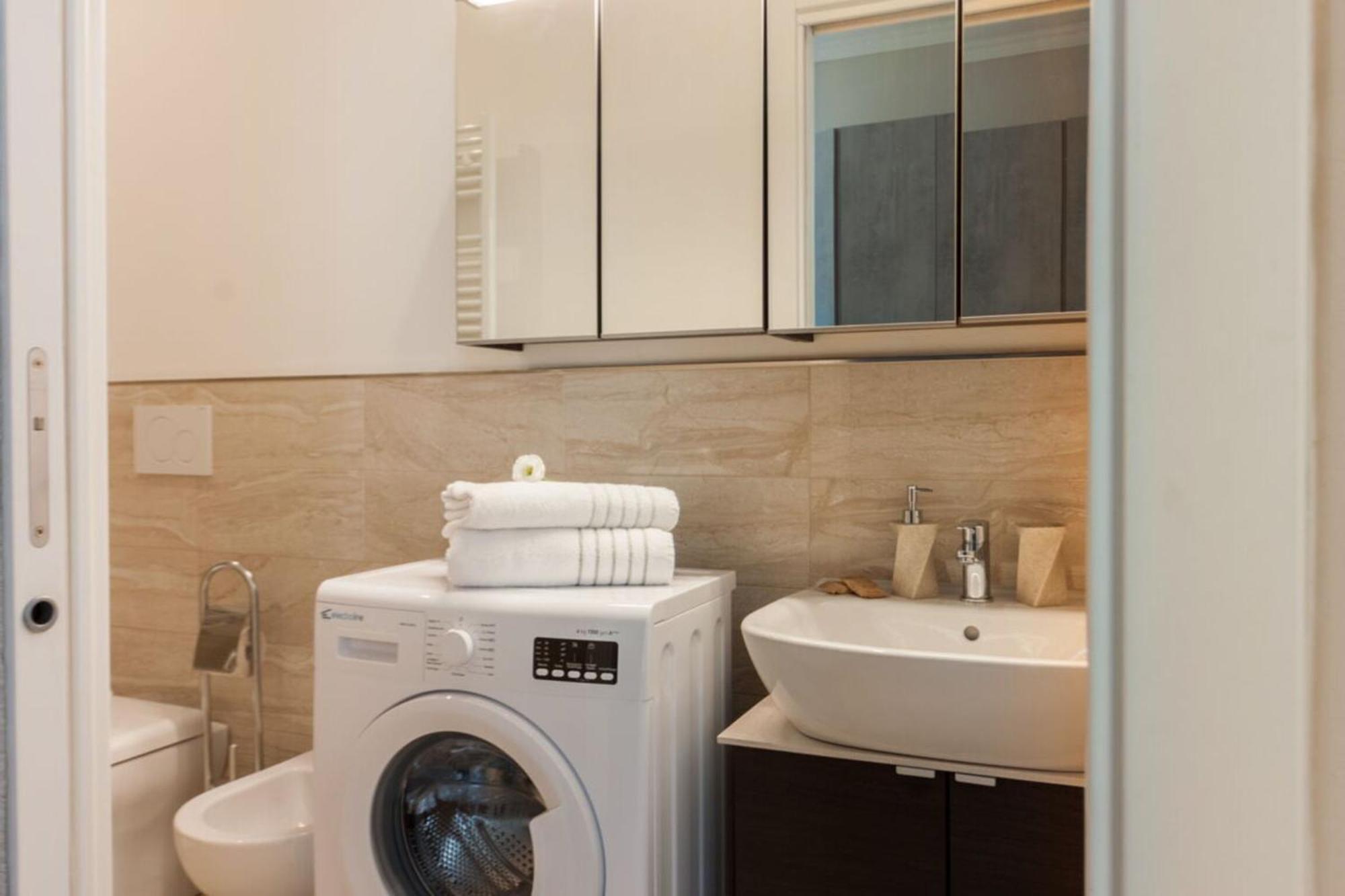 Italian Experience-Lungarno Suite Apartment ฟลอเรนซ์ ภายนอก รูปภาพ