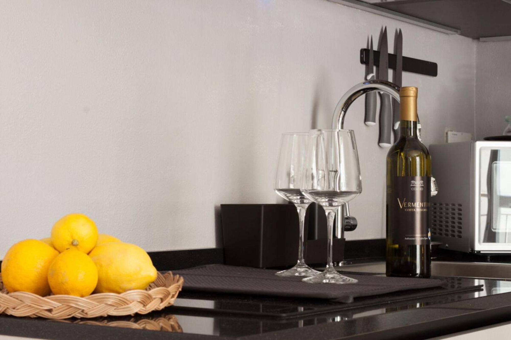 Italian Experience-Lungarno Suite Apartment ฟลอเรนซ์ ภายนอก รูปภาพ